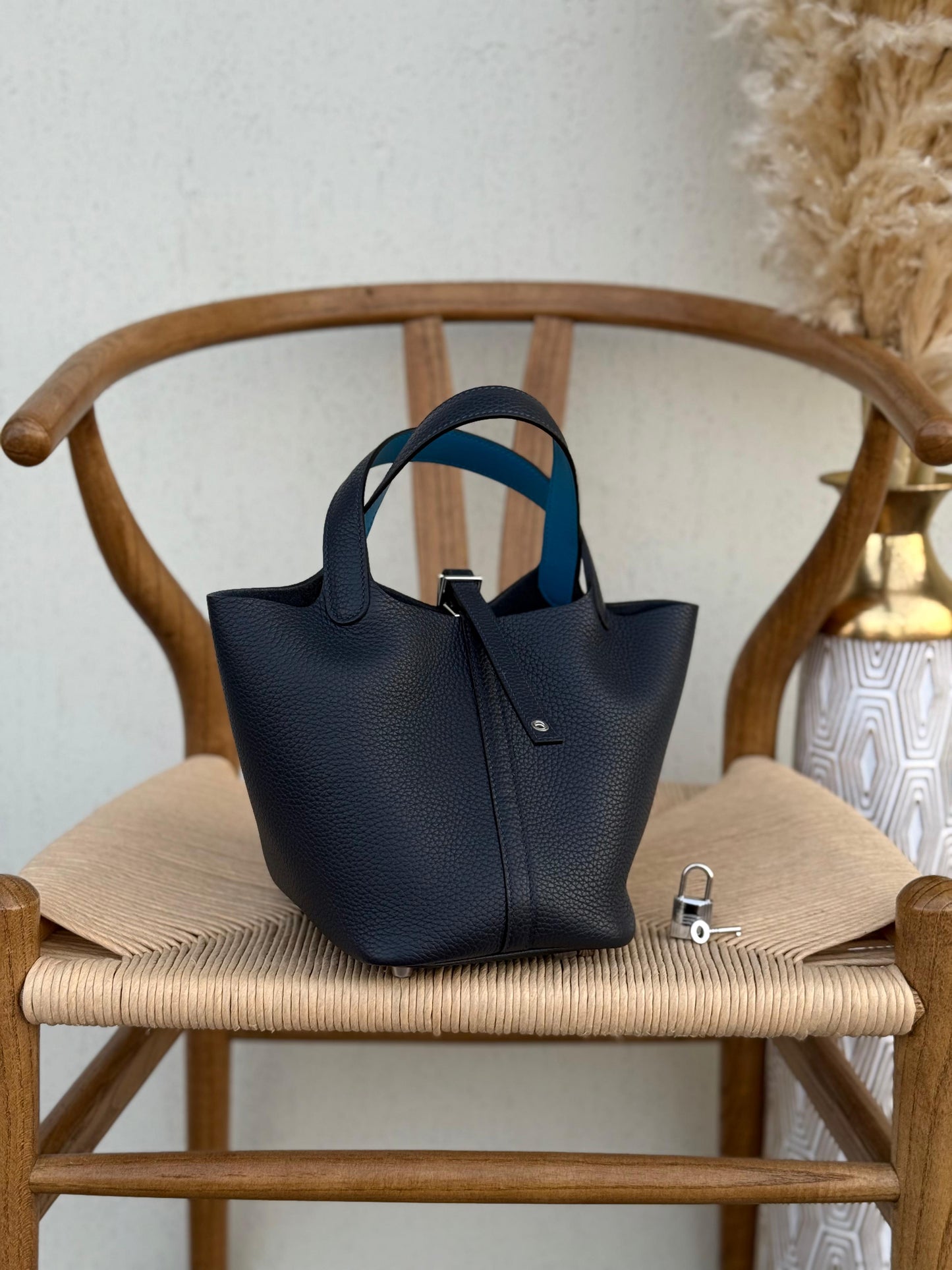 Hermes Vert Cypress Taurillon Clemence Leather Picotin Lock - Bleu nuit/Black/Blue Zanzibar