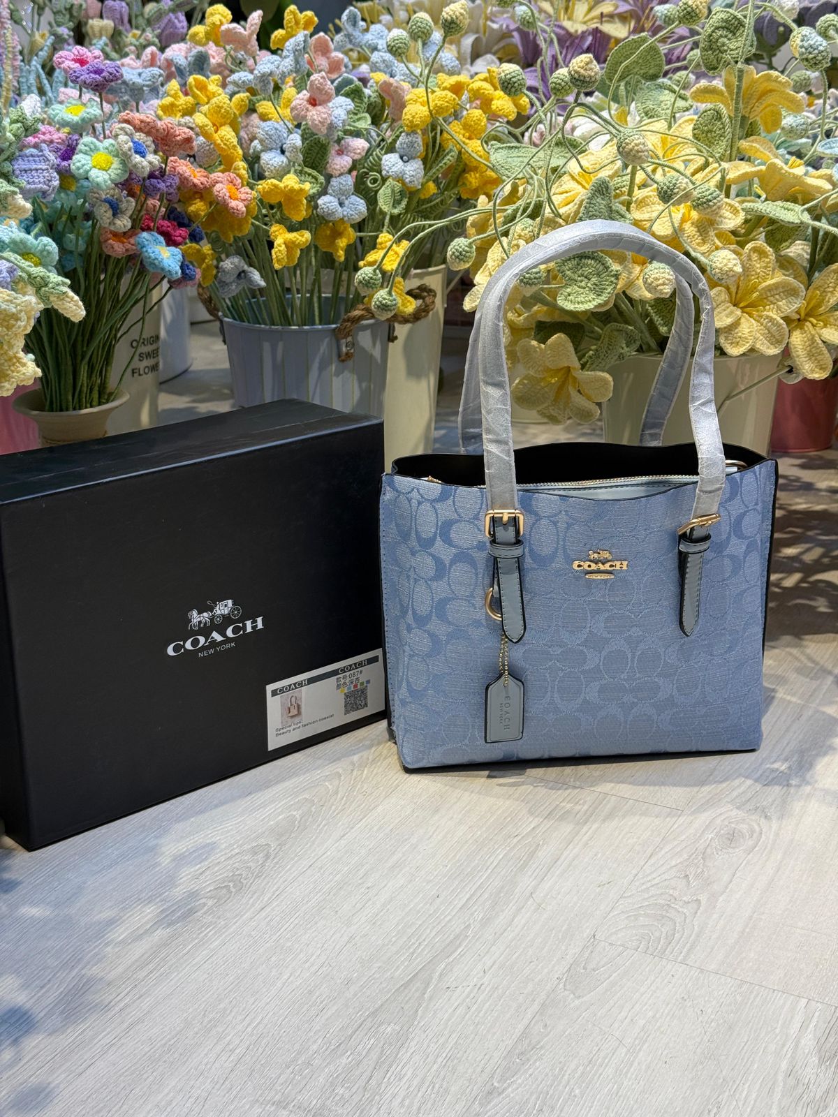 Coach - Mollie Tote Bag 25 In Signature Canvas