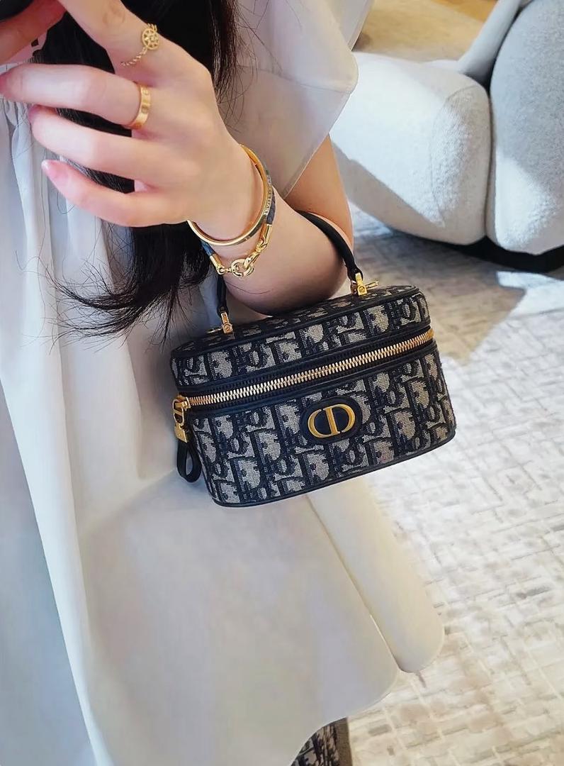 Dior- Blue Dior Oblique Jacquard.