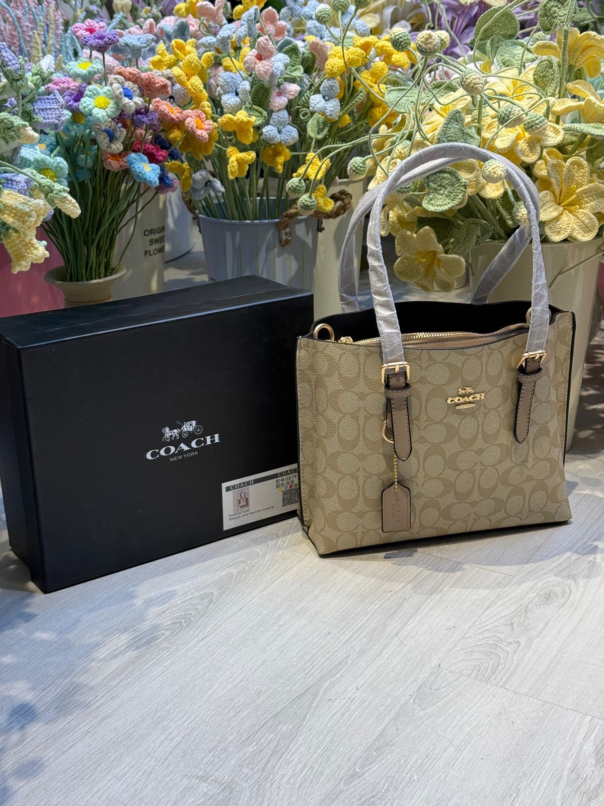 Coach - Mollie Tote Bag 25 In Signature Canvas