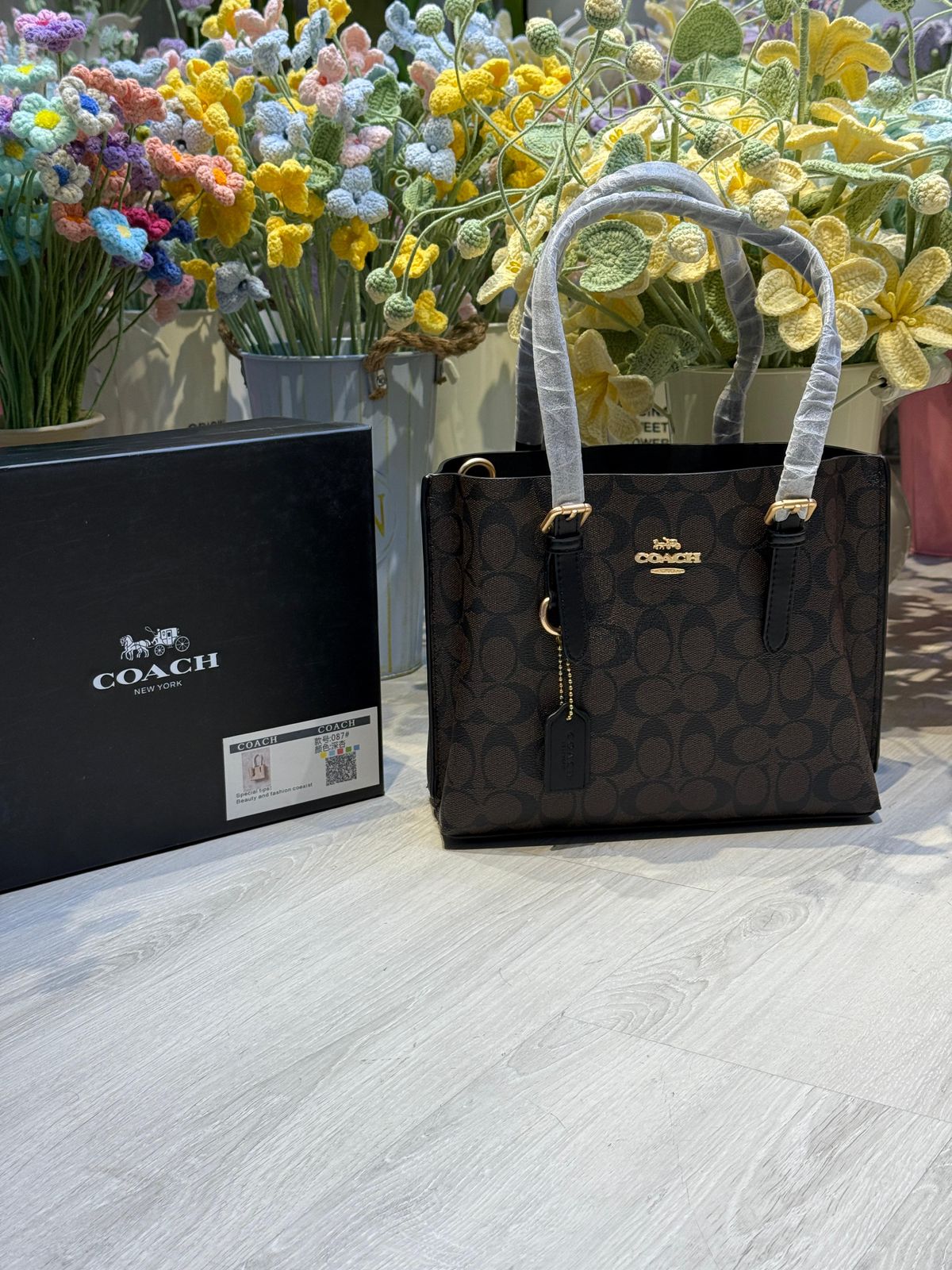 Coach - Mollie Tote Bag 25 In Signature Canvas